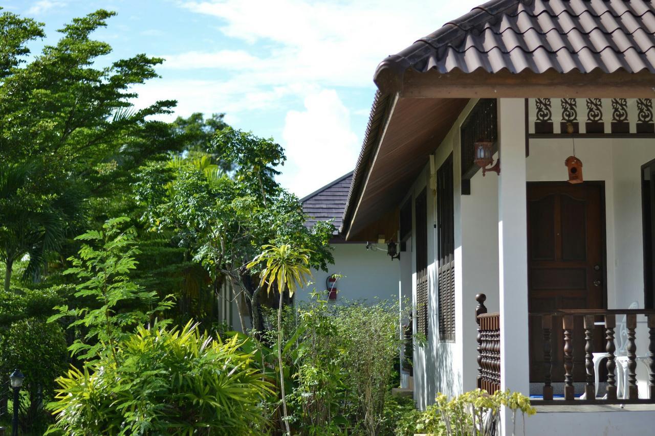 Chaiyo Resort Phuket Exteriör bild