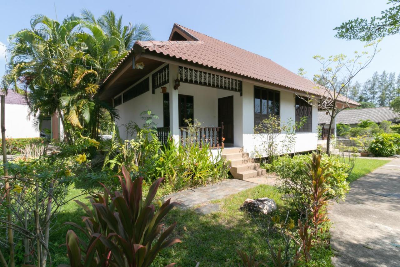 Chaiyo Resort Phuket Exteriör bild